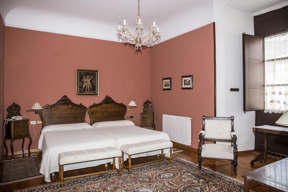 Hosteria Del Monasterio De San Millan Сан-Мильян-де-ла-Коголья Экстерьер фото