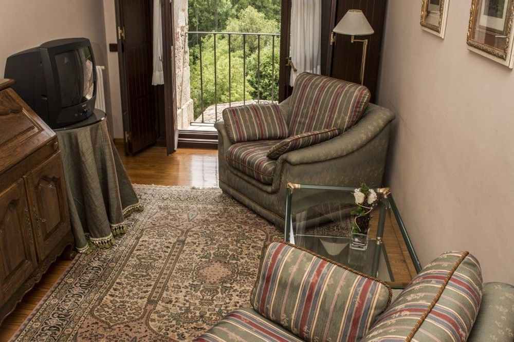 Hosteria Del Monasterio De San Millan Сан-Мильян-де-ла-Коголья Экстерьер фото