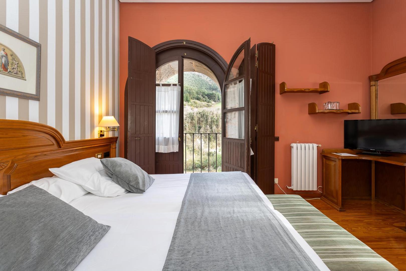 Hosteria Del Monasterio De San Millan Сан-Мильян-де-ла-Коголья Экстерьер фото