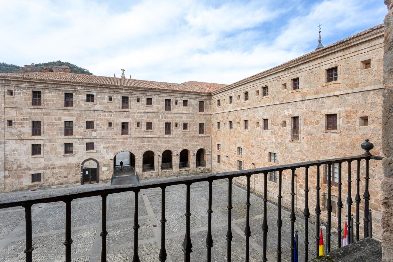 Hosteria Del Monasterio De San Millan Сан-Мильян-де-ла-Коголья Экстерьер фото
